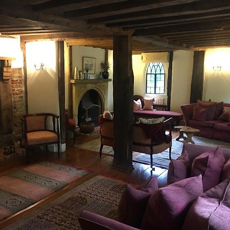 The Old Farmhouse วินด์เซอร์ ภายนอก รูปภาพ