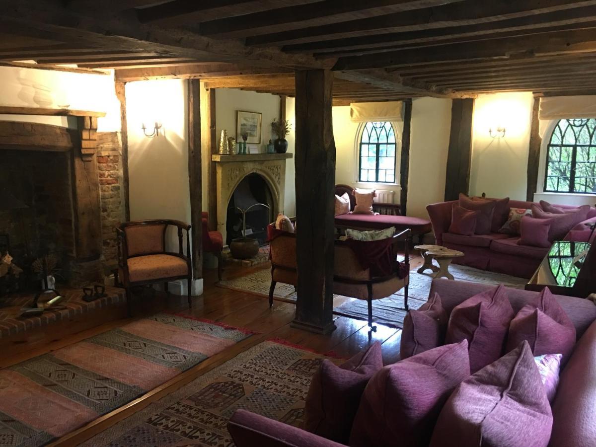 The Old Farmhouse วินด์เซอร์ ภายนอก รูปภาพ