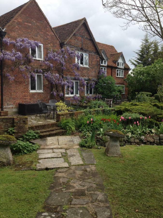 The Old Farmhouse วินด์เซอร์ ภายนอก รูปภาพ